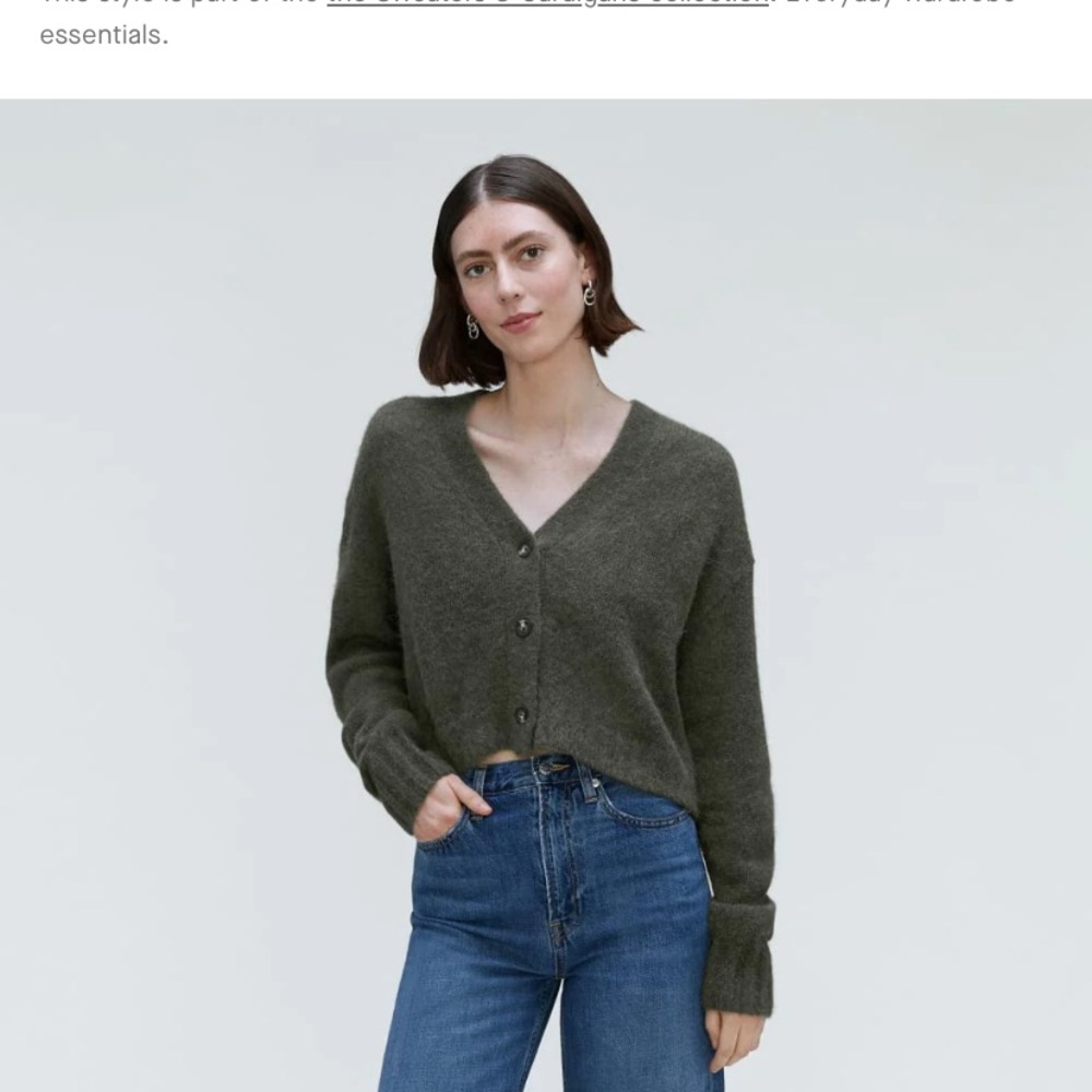 Everlane Alpaca V-Neck Cropped Cardigan medium